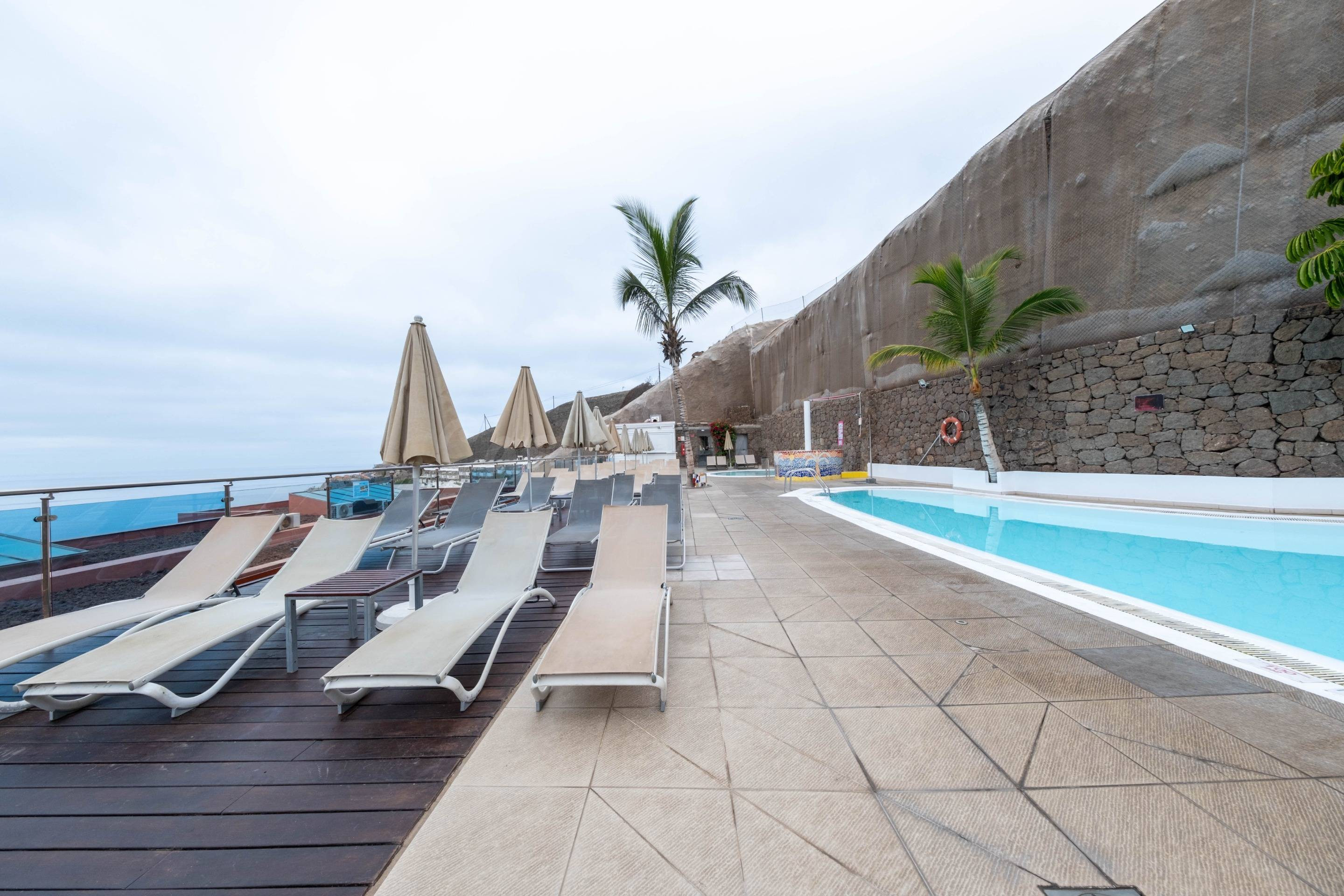 Complejo de 46 Apartamentos en Playa de Amadores -Puerto Ric - foto 4