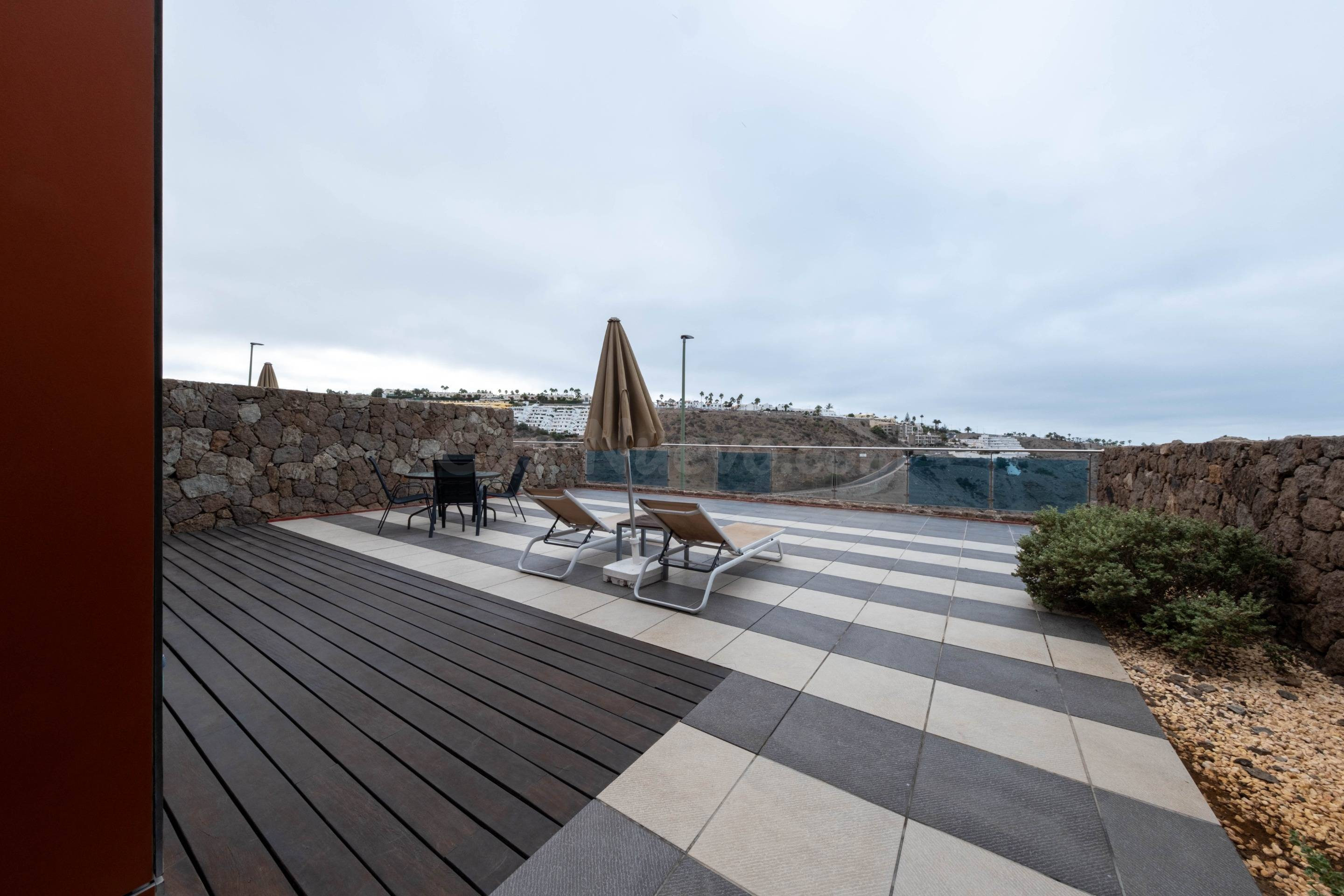Complejo de 46 Apartamentos en Playa de Amadores -Puerto Ric - foto 5