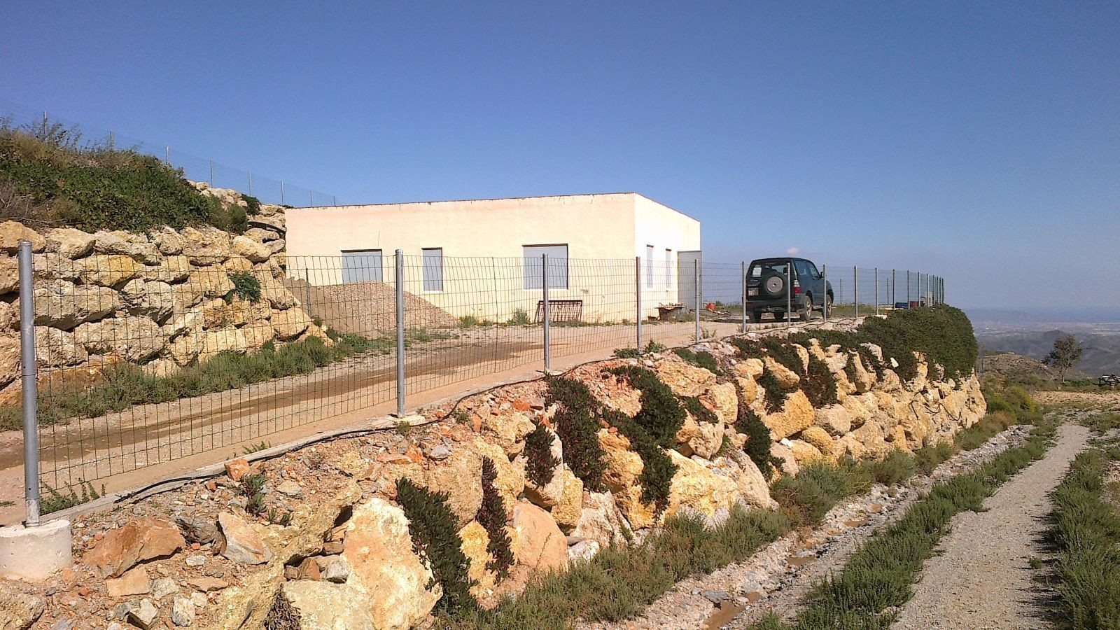 Finca con catorce hectareas. - foto 2