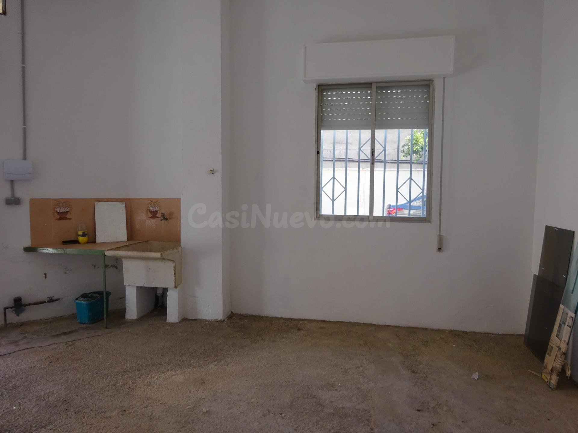 LOCAL ESQUINERO PARA ALQUILAR EN ZONA MADRIGAL - foto 3