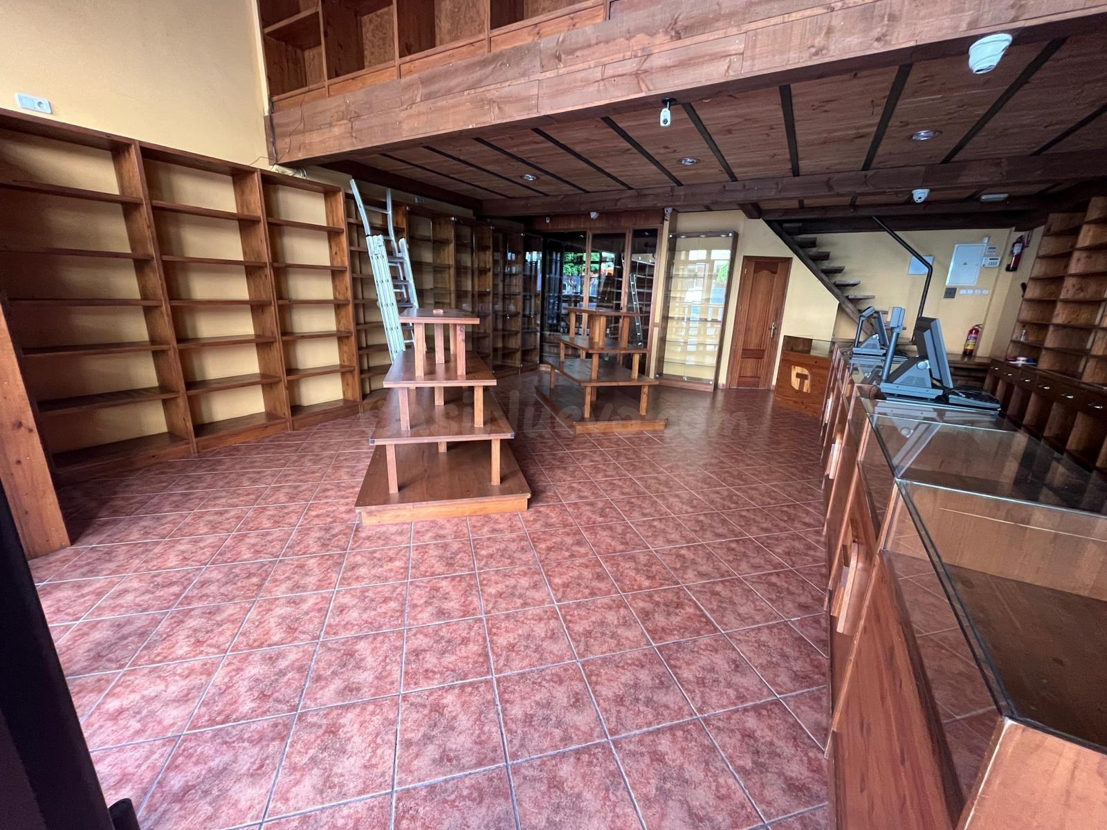 LOCAL COMERCIAL EN TORREMOLINOS – ZONA MANANTIALES - foto 2