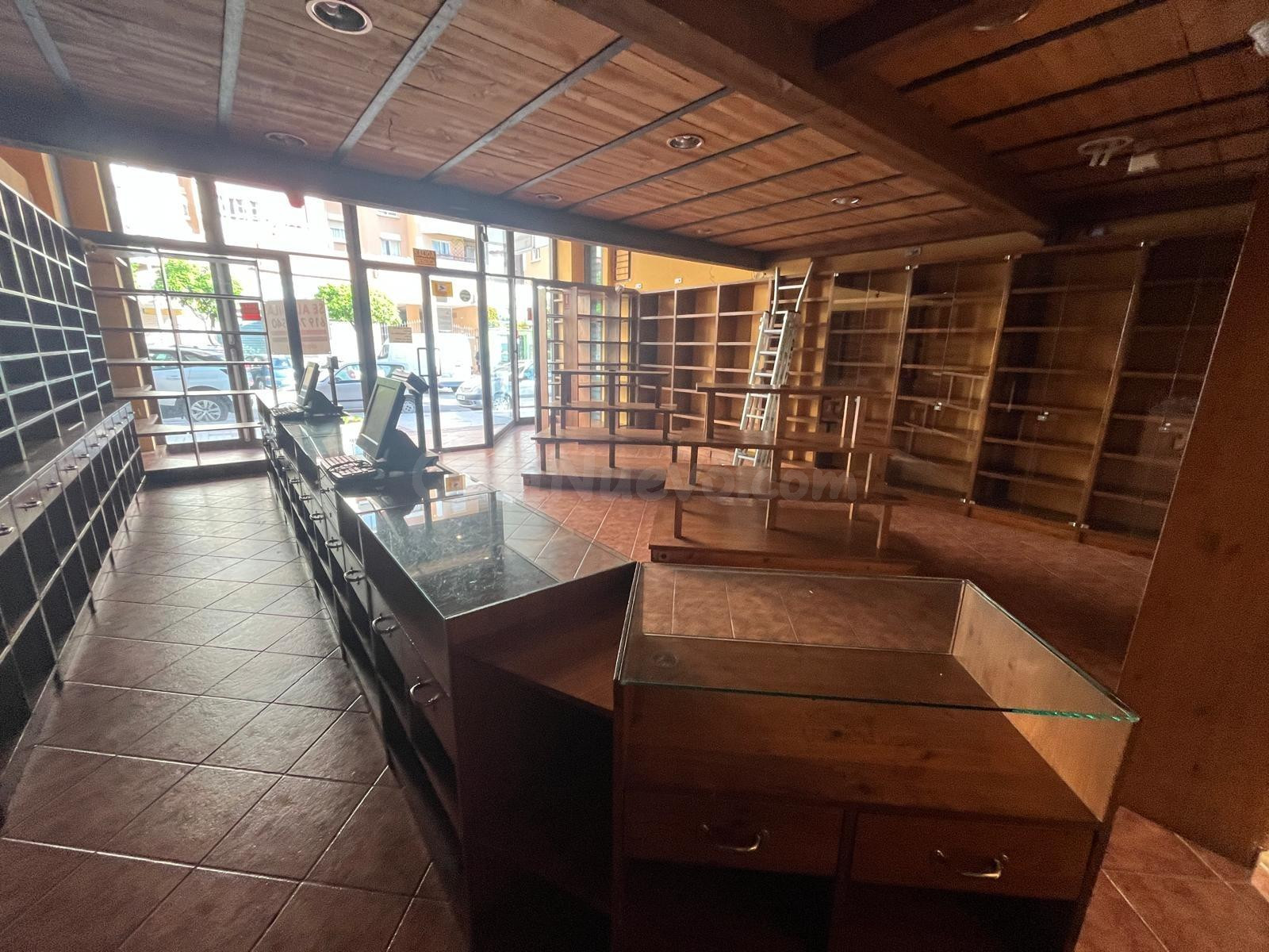 LOCAL COMERCIAL EN TORREMOLINOS – ZONA MANANTIALES - foto 4