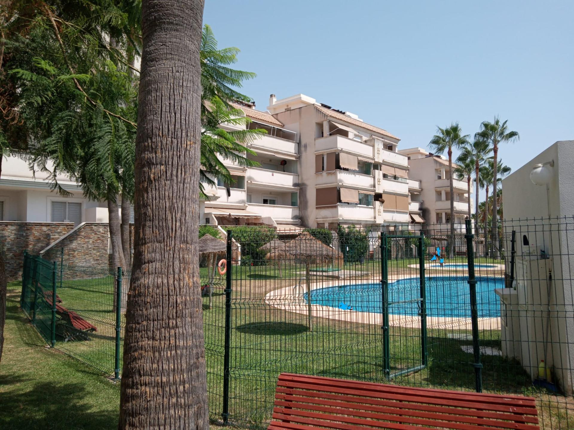 Tu Nuevo Hogar Espacioso y Luminoso en la Costa - foto 4