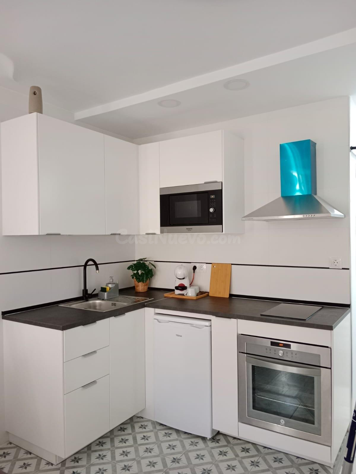 Estudio Reformado en el Corazón de Torremolinos con Piscina 🏖️ - foto 2