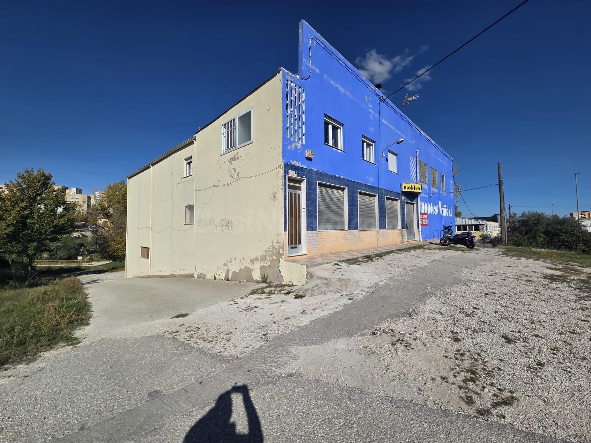 Gran Nave - Almacén con vivienda en planta alta - foto 2