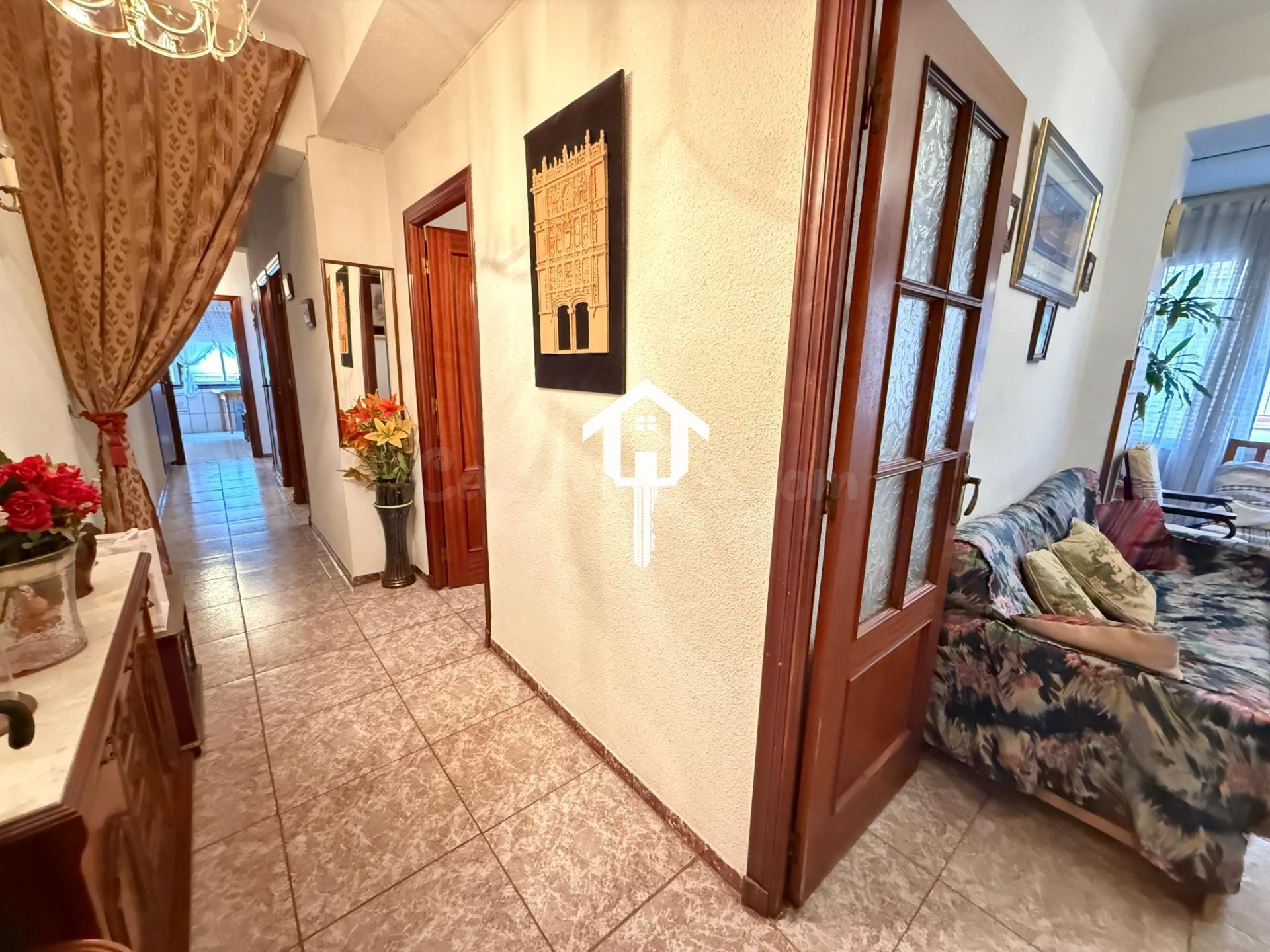 PISO EN VENTA EN EL CENTRO DE ALICANTE, 77m2, CUATRO DORMITO - foto 5