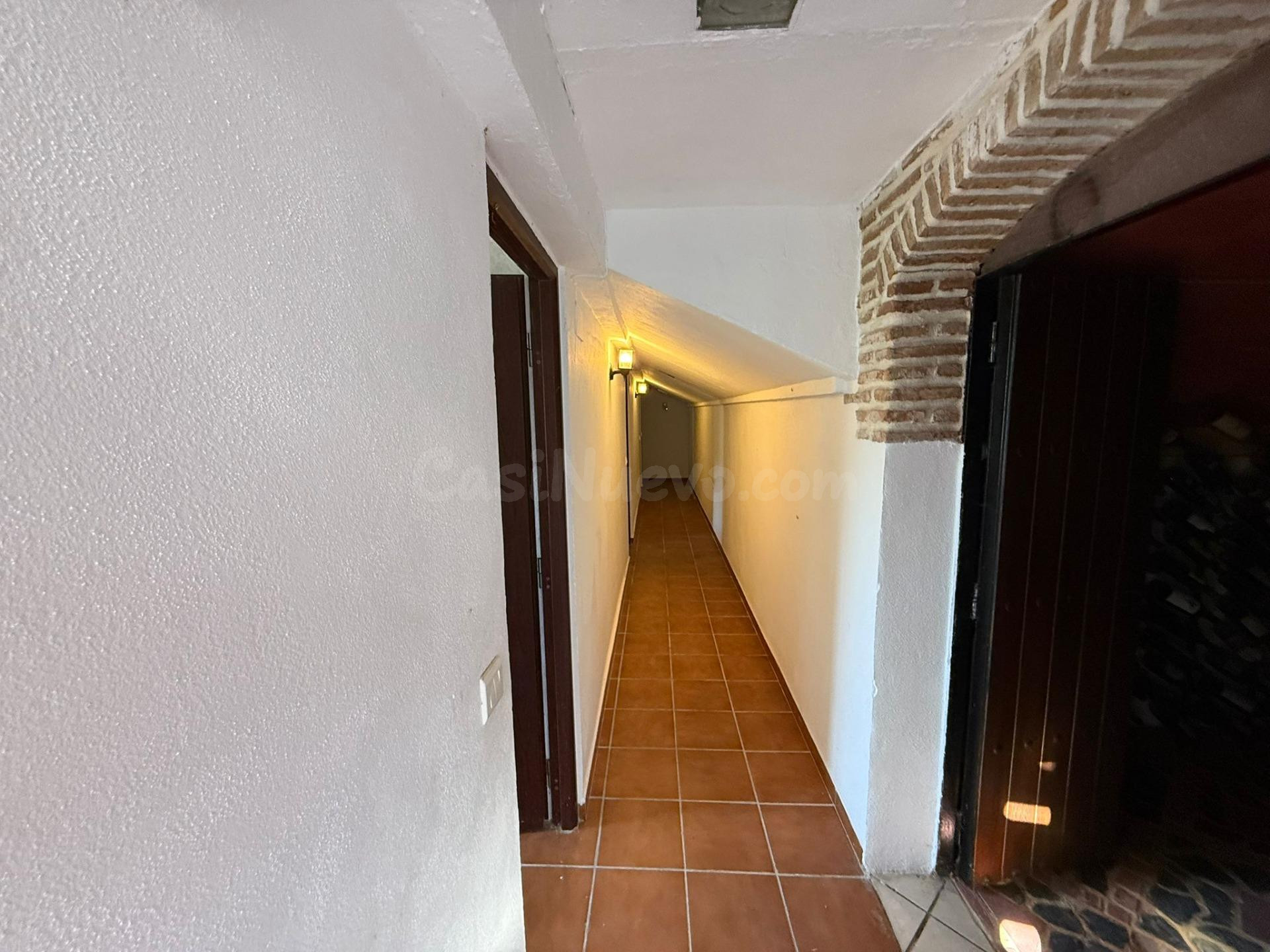 🔐 Exclusivo Chalet Independiente en Vía Augusta con Piscina  - foto 5