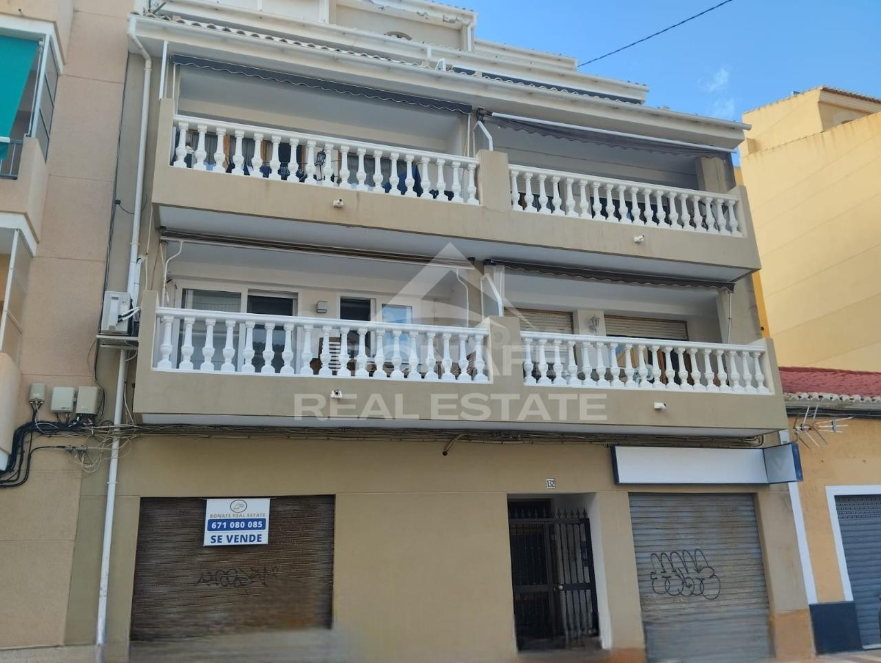 CASA PARA REFORMAR A 2 CALLES EN YECLA