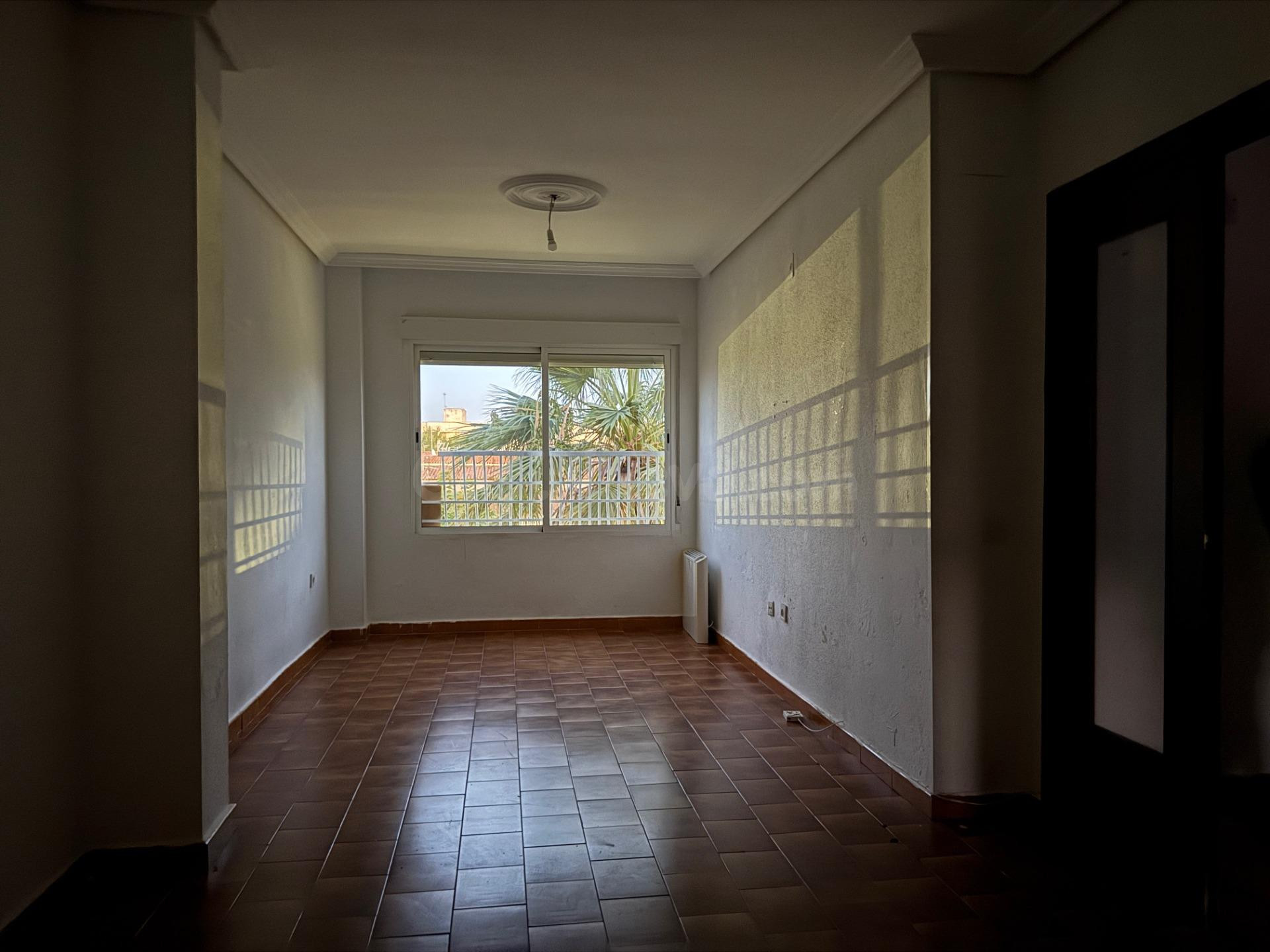 CASABANCO VENDE PISO DE TRES DORMITORIOS EN   CACERES