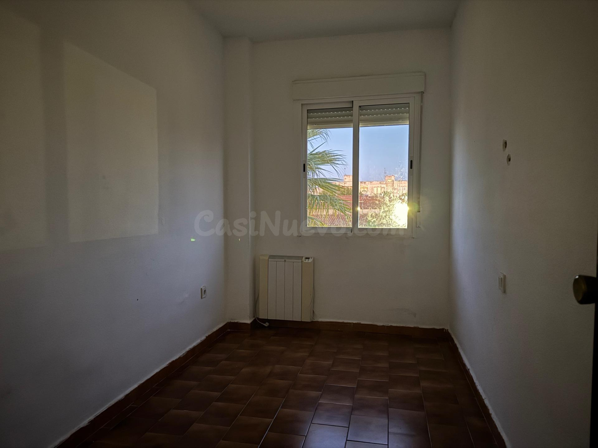 CASABANCO VENDE PISO DE TRES DORMITORIOS EN CACERES - foto 2
