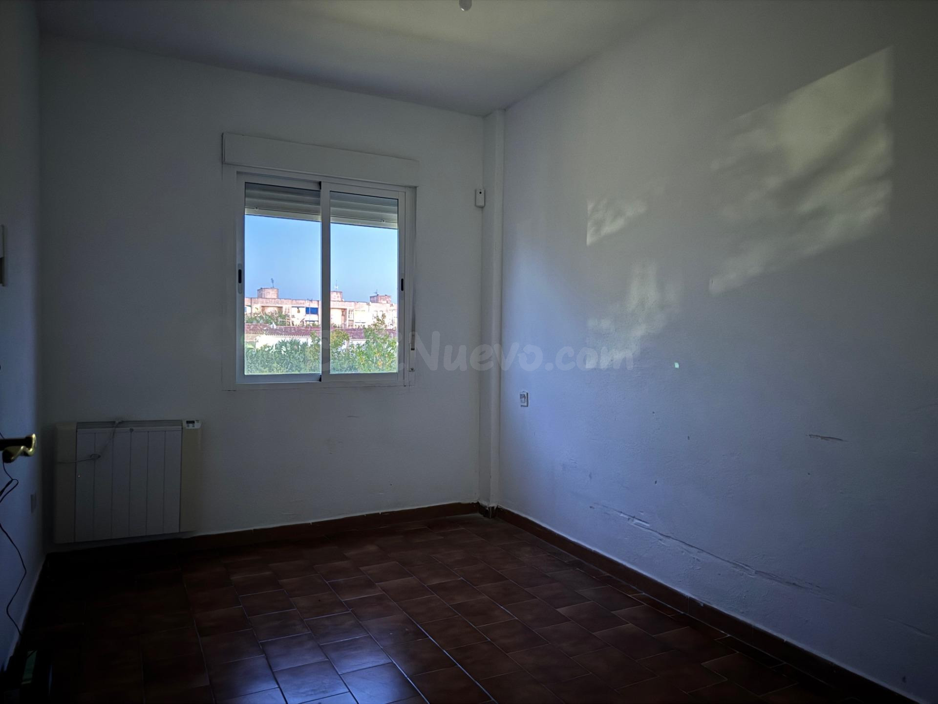CASABANCO VENDE PISO DE TRES DORMITORIOS EN CACERES - foto 3