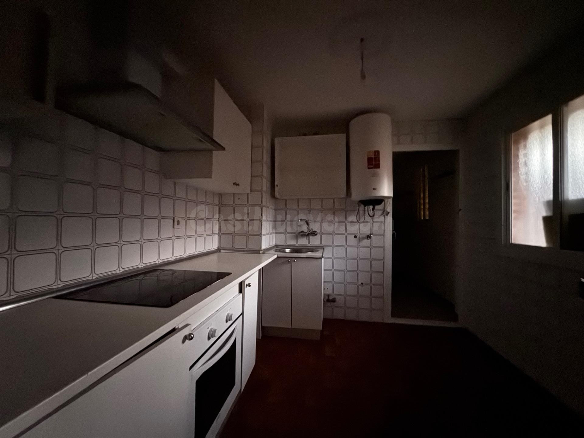 CASABANCO VENDE PISO DE TRES DORMITORIOS EN CACERES - foto 5