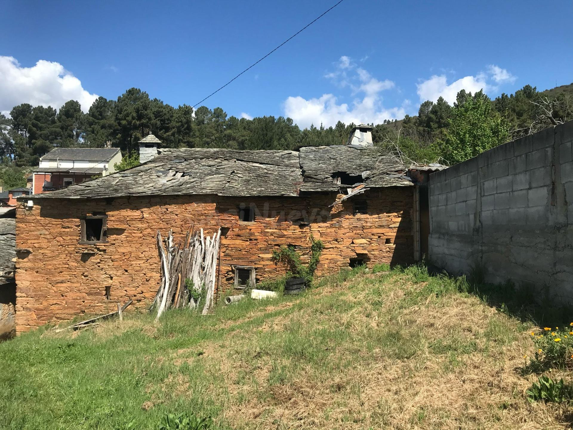 CASA DE PIEDRA CON REFORMA INTEGRAL EN EL VALLE DE FINOLLEDO!