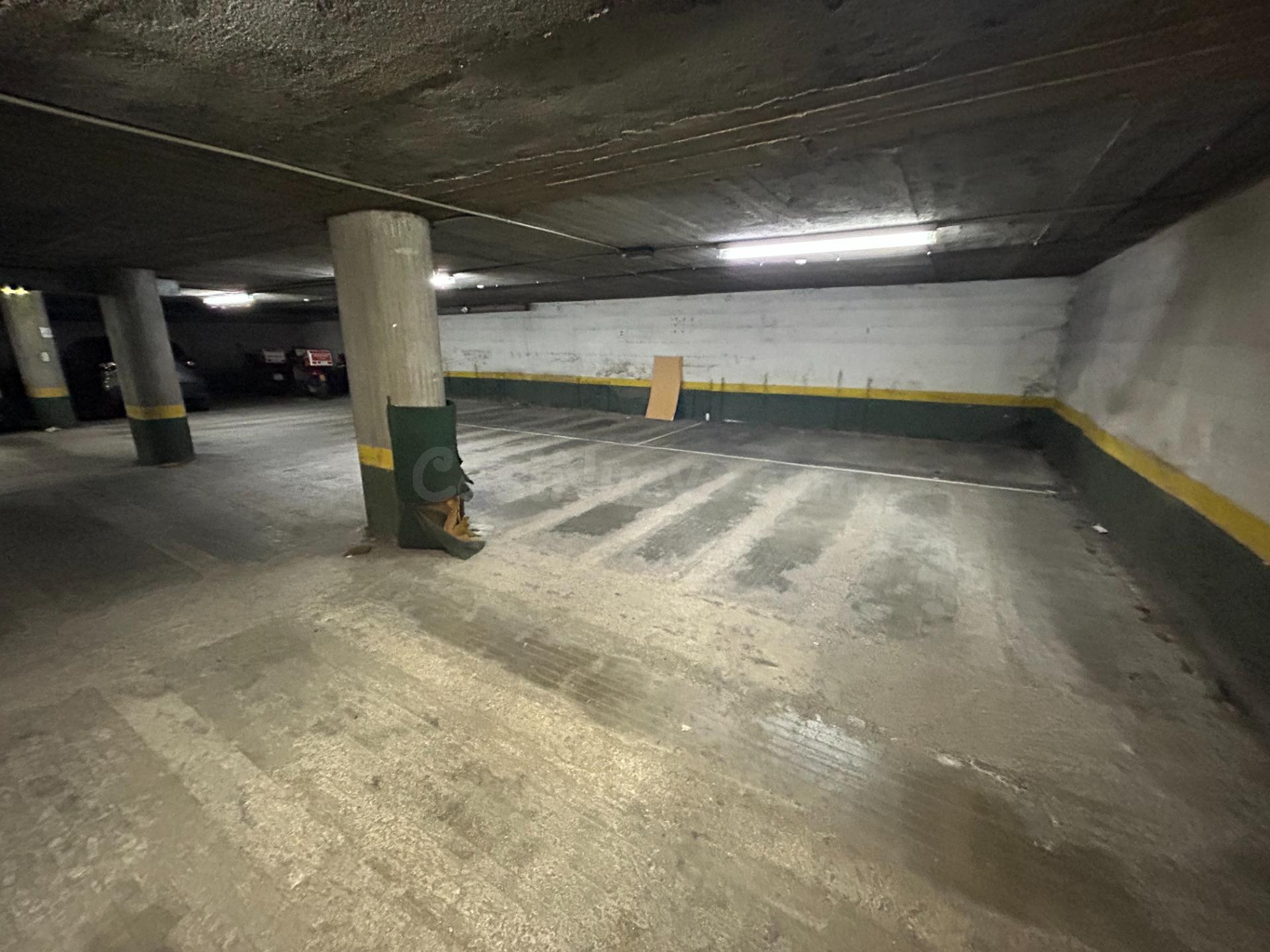 SE ALQUILA PARKING EN EL CENTRO DE PONFERRADA.