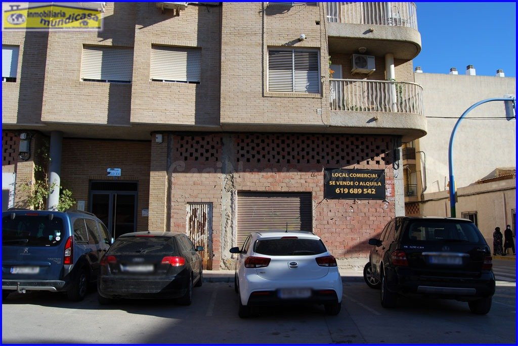 ¡Increíble oportunidad! Local comercial en el centro de Sant - foto 5