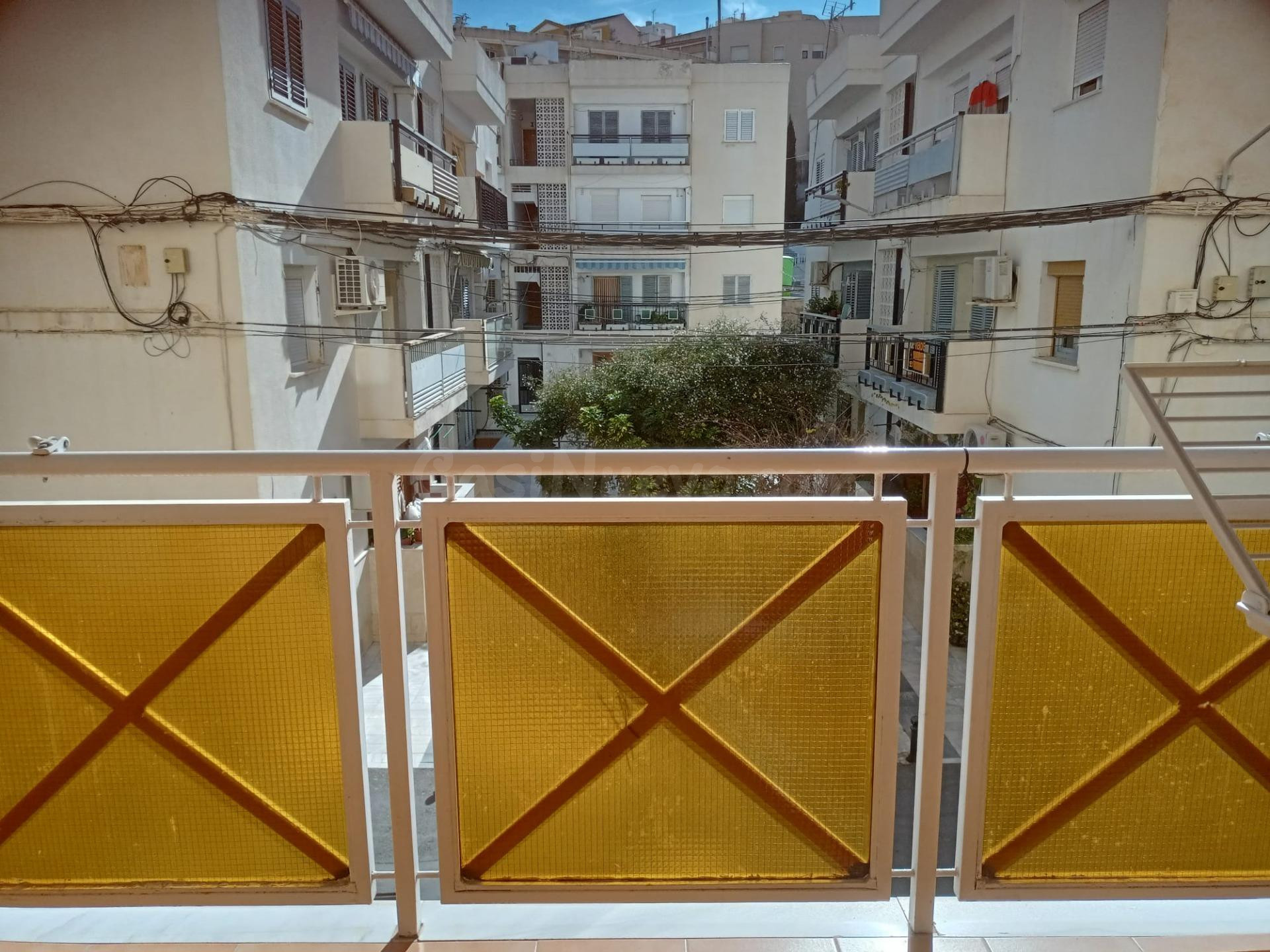 PISO EN MACAEL, ALMERÍA DE TRES habitaciones Y ASCENSOR.