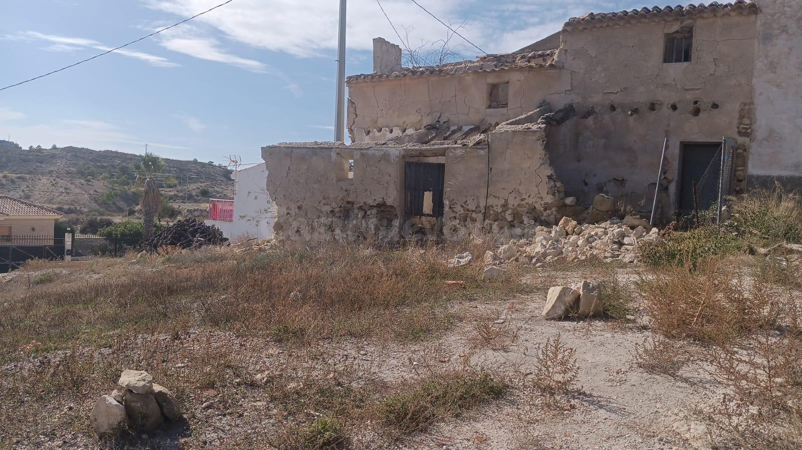 Se vende casa para reformar en El Rellano de Molina