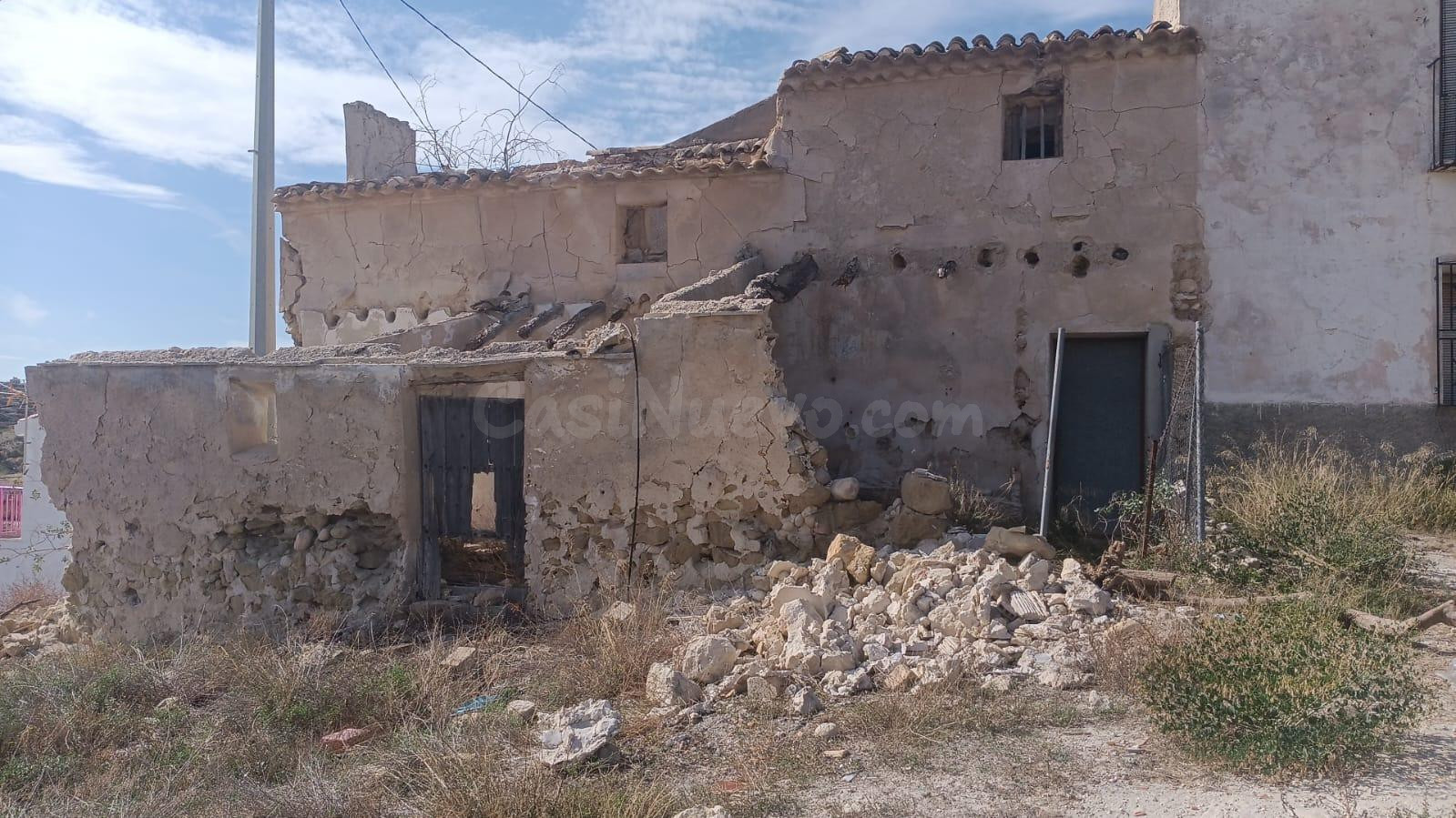 Se vende casa para reformar en El Rellano de Molina - foto 3