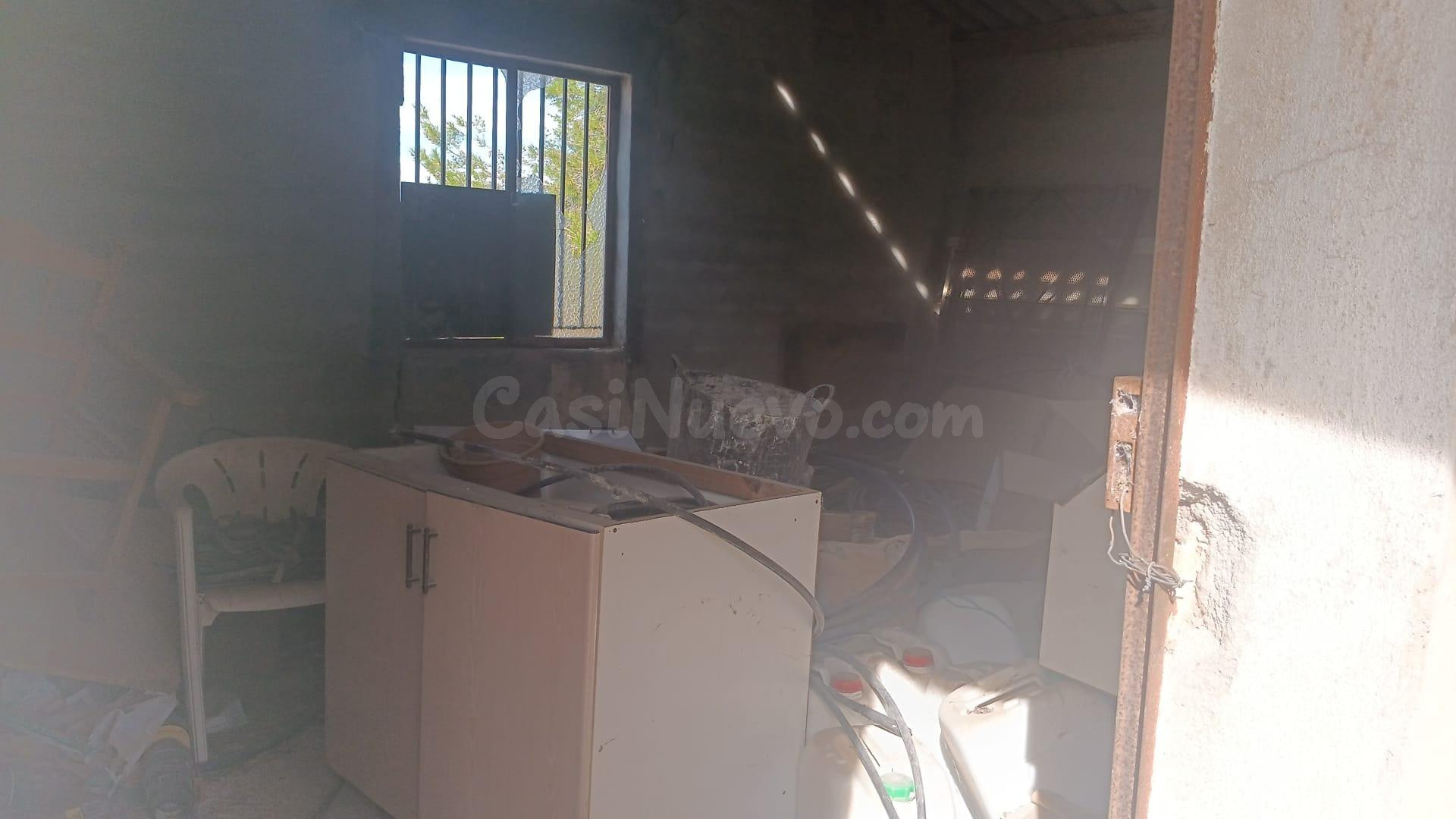 SE VENDE TERRENO CON CASA DE APERO EN EL TOMILLAR - foto 4