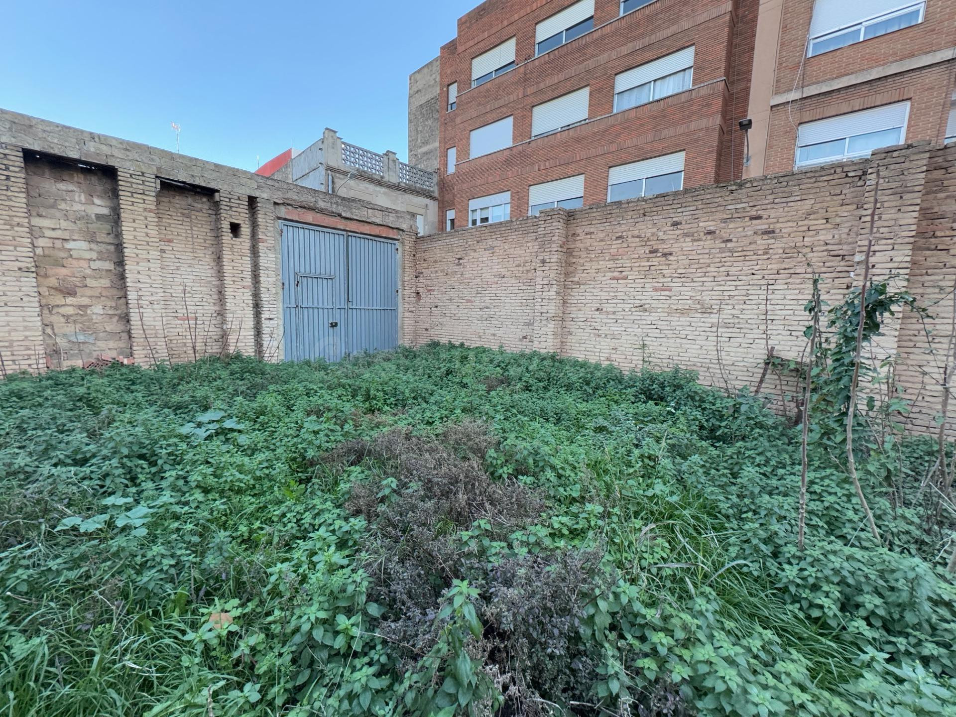 Solar Urbano en Venta en el Centro de Silla - foto 2