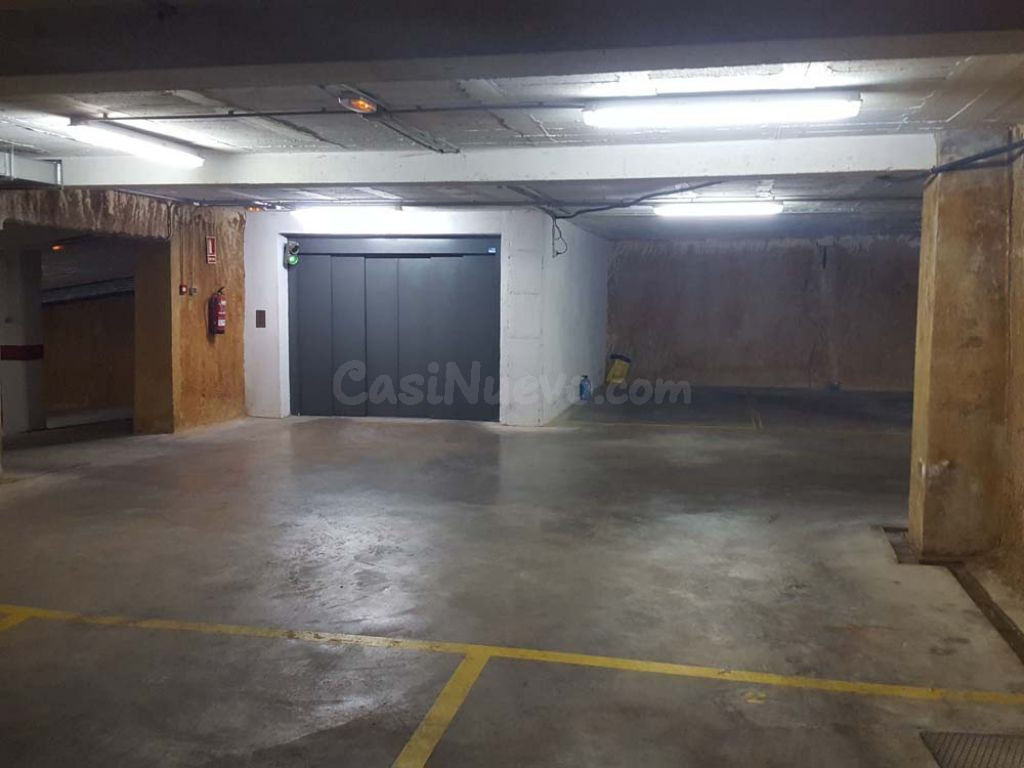 Plaza de parking en la zona de la Rambla Generalitat