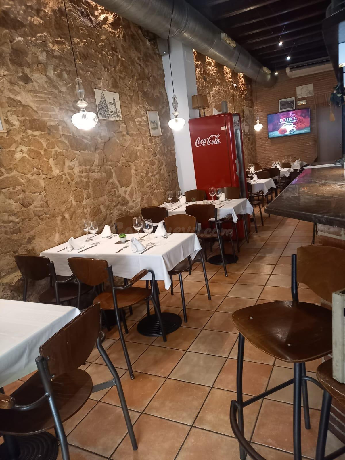 Restaurante Cafetería en el centro peatonal de Sant Feliu a 50 m de la playa.