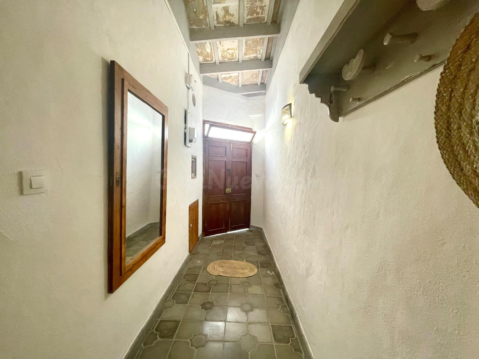 Casa de Pueblo con Encanto en el Centro, Reformada y con Gra - foto 5