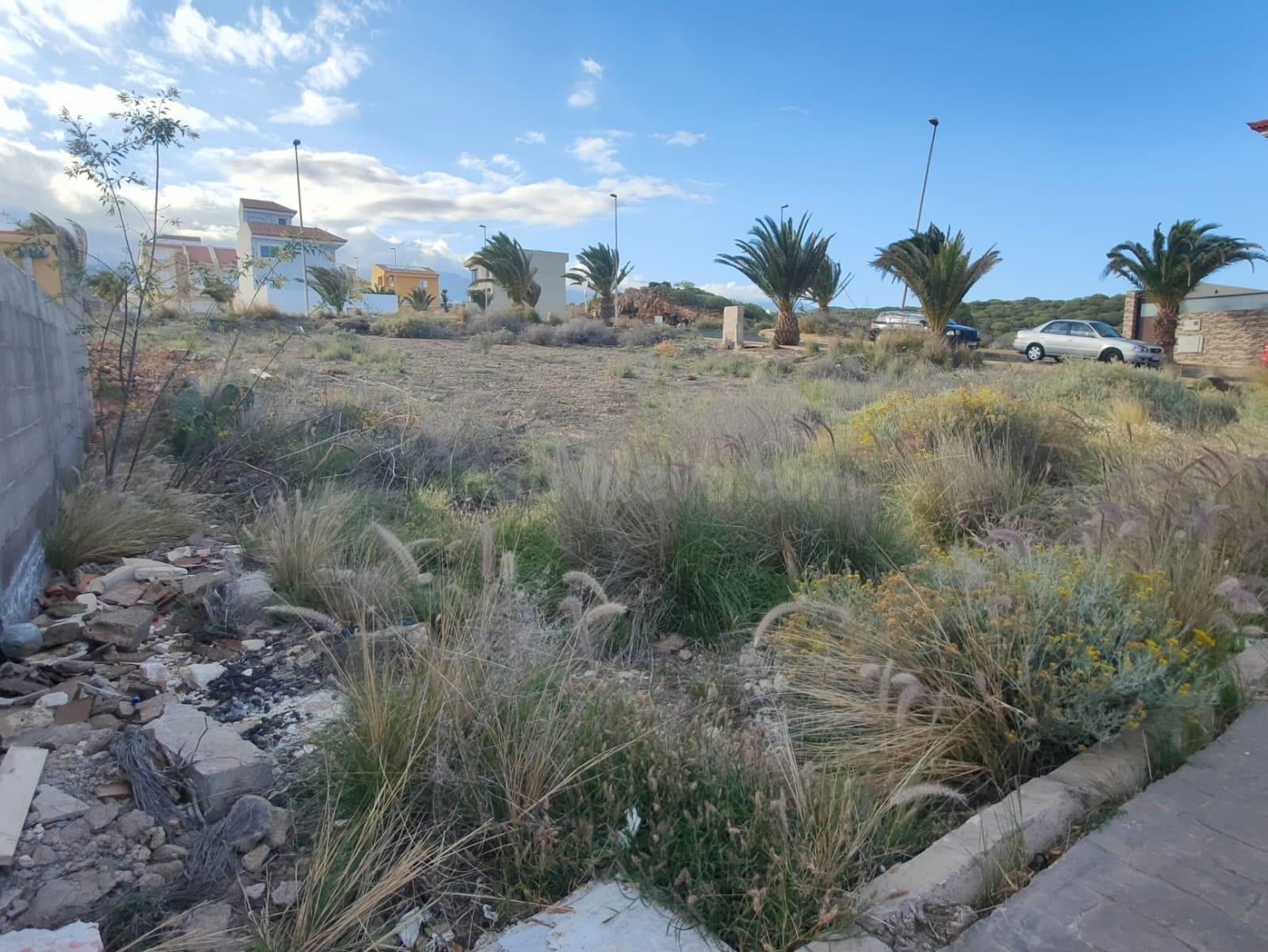 🏡 Terreno en venta en La Listada – Arico 🌊