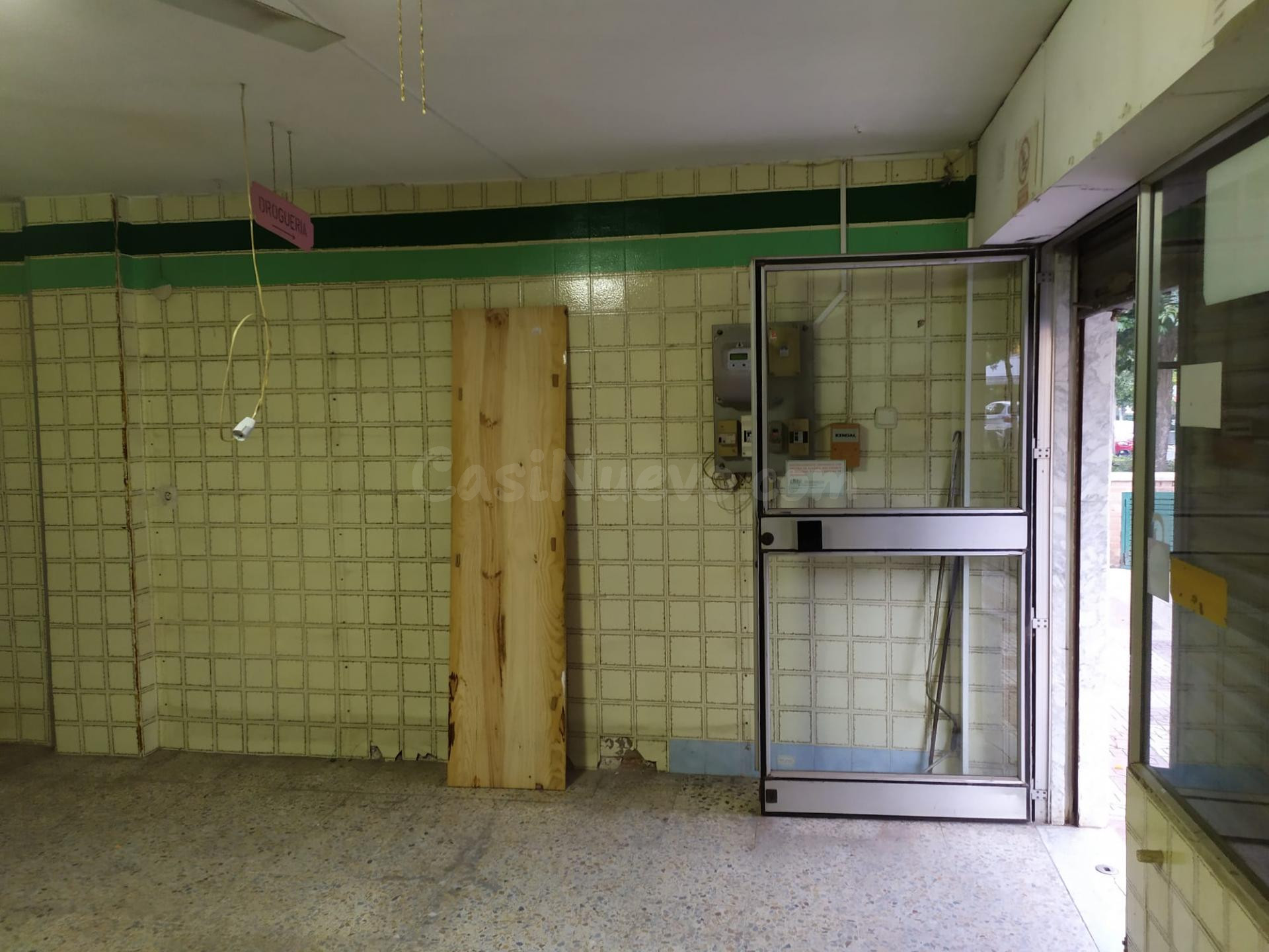 🔑 Local comercial en venta junto al camping