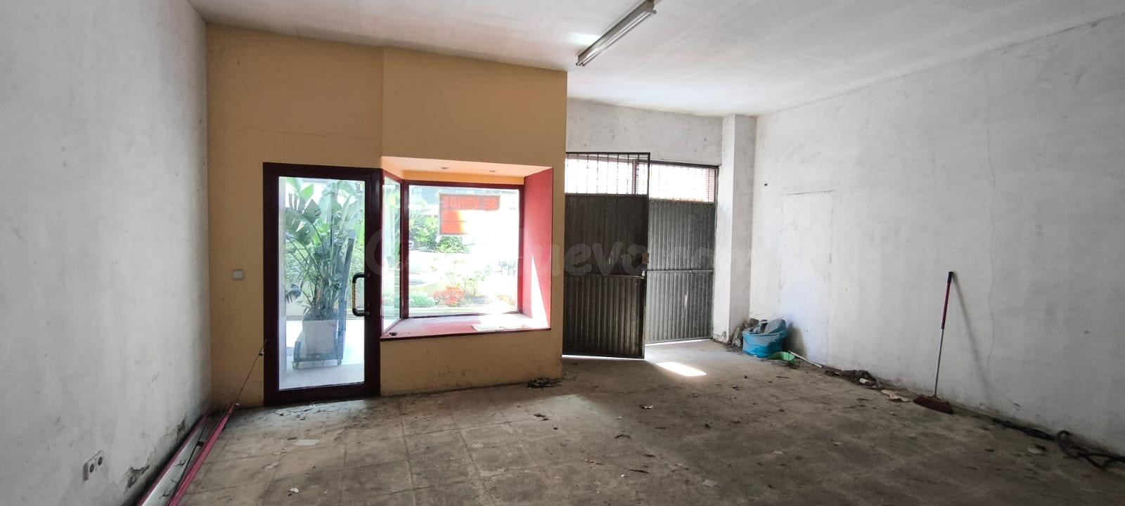 🏢 Bajo Comercial en Venta – Zona Las Pistas, Vilagarcía de A - foto 2