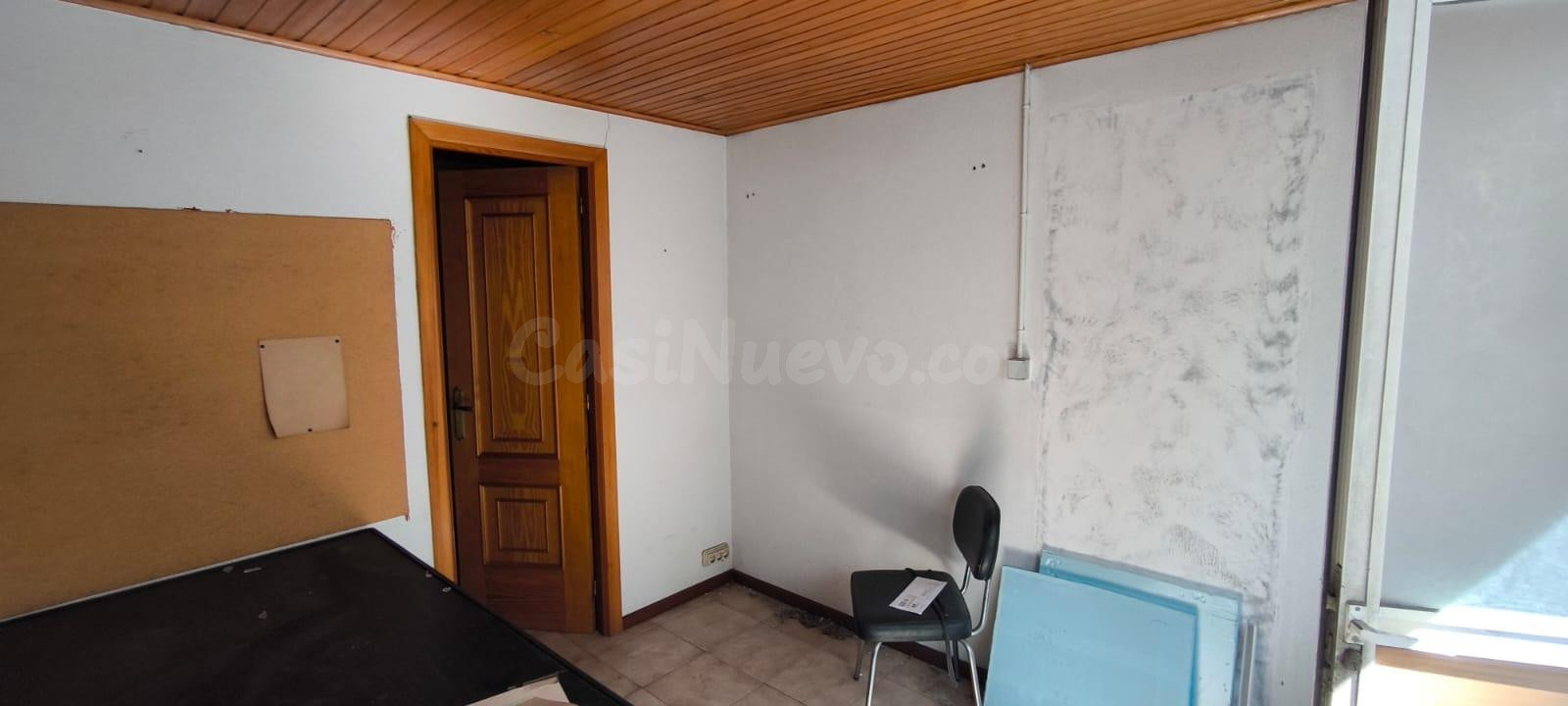🏢 Bajo Comercial en Venta – Zona Las Pistas, Vilagarcía de A - foto 3