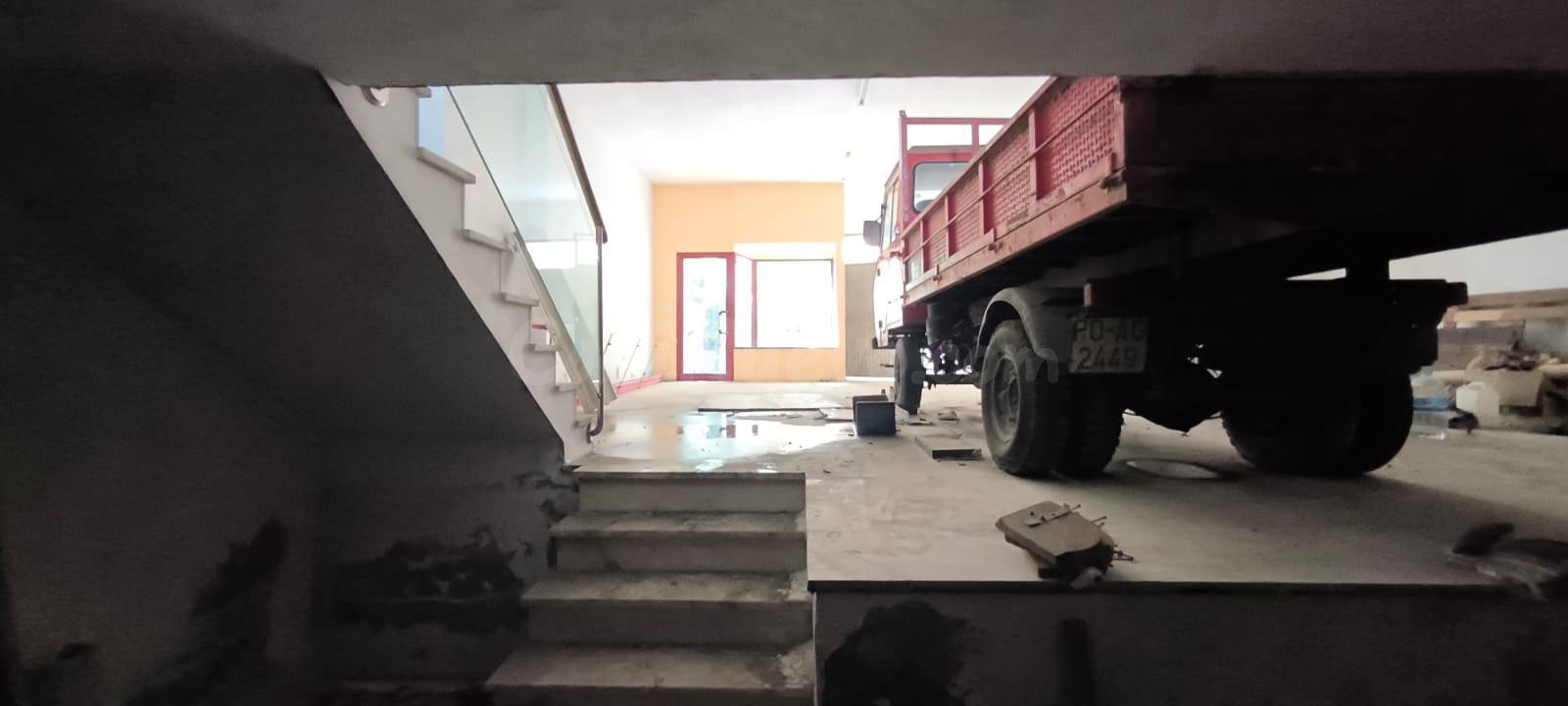 🏢 Bajo Comercial en Venta – Zona Las Pistas, Vilagarcía de A - foto 4