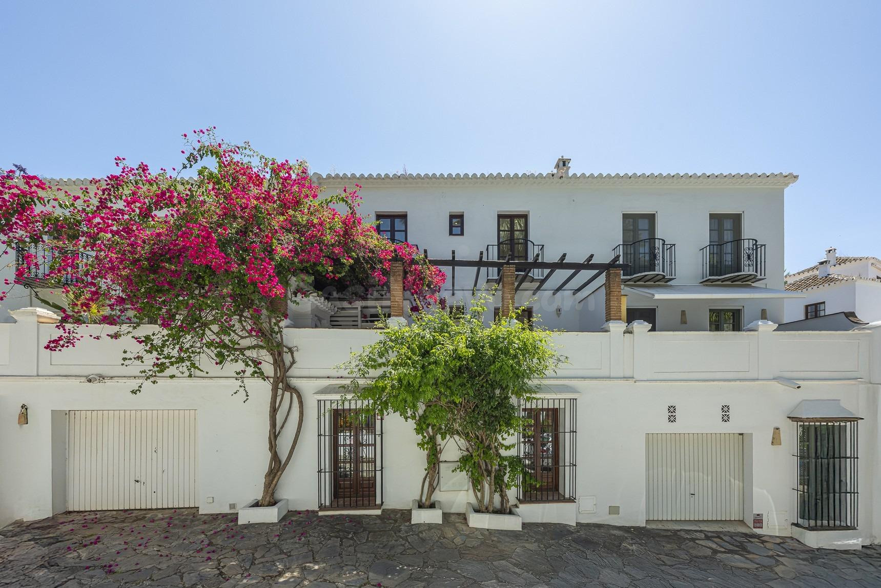 Precioso adosado en Lomas Marbella Club Pueblo