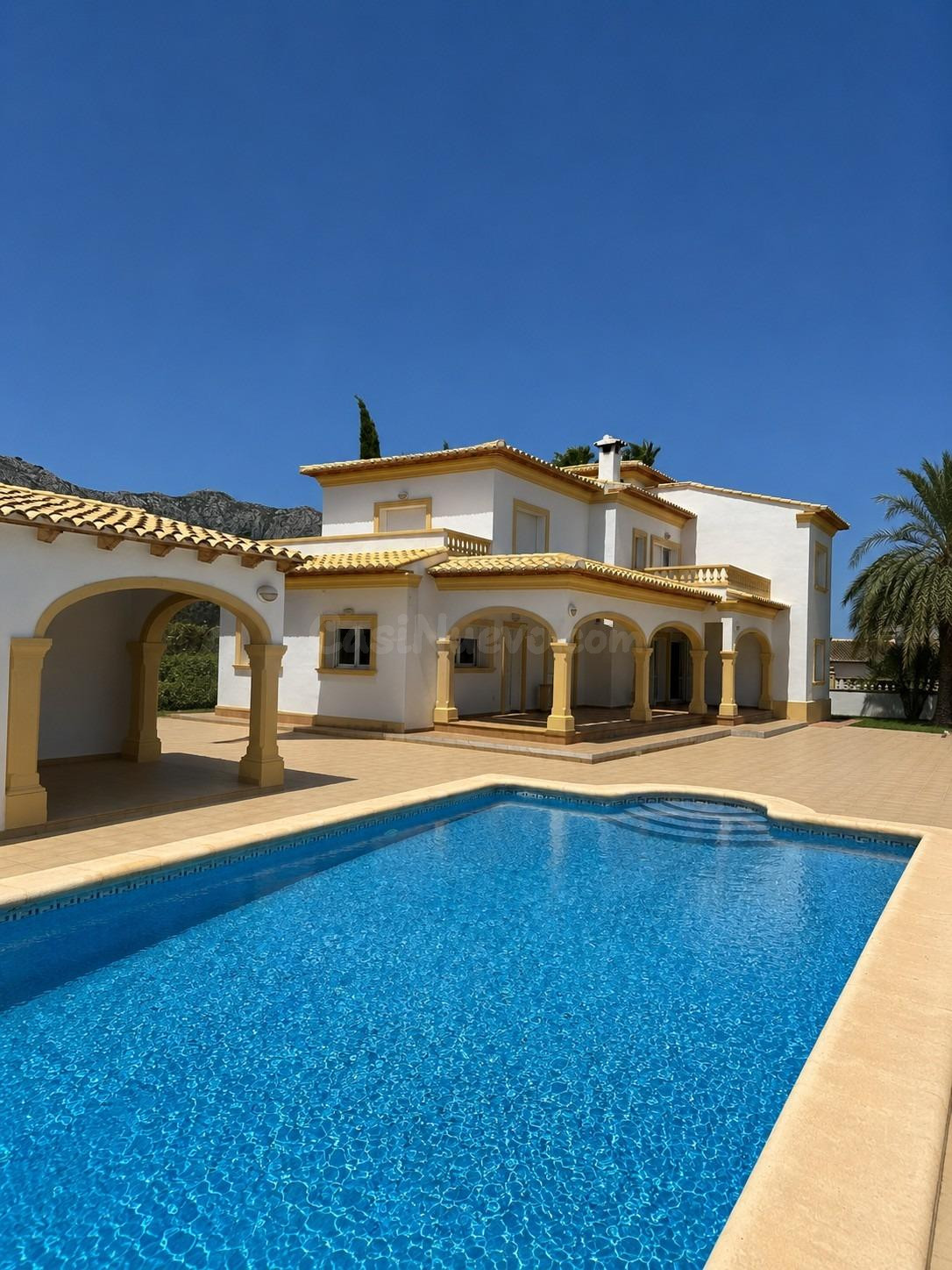 Encantadora villa de 5 dormitorios con vistas panorámicas en
