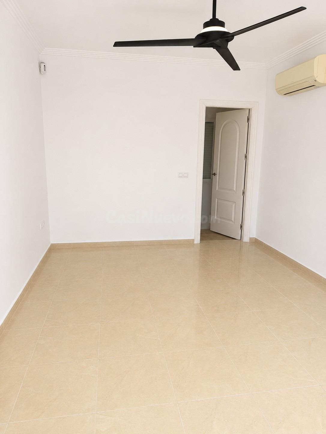 Encantadora villa de 5 dormitorios con vistas panorámicas en - foto 5