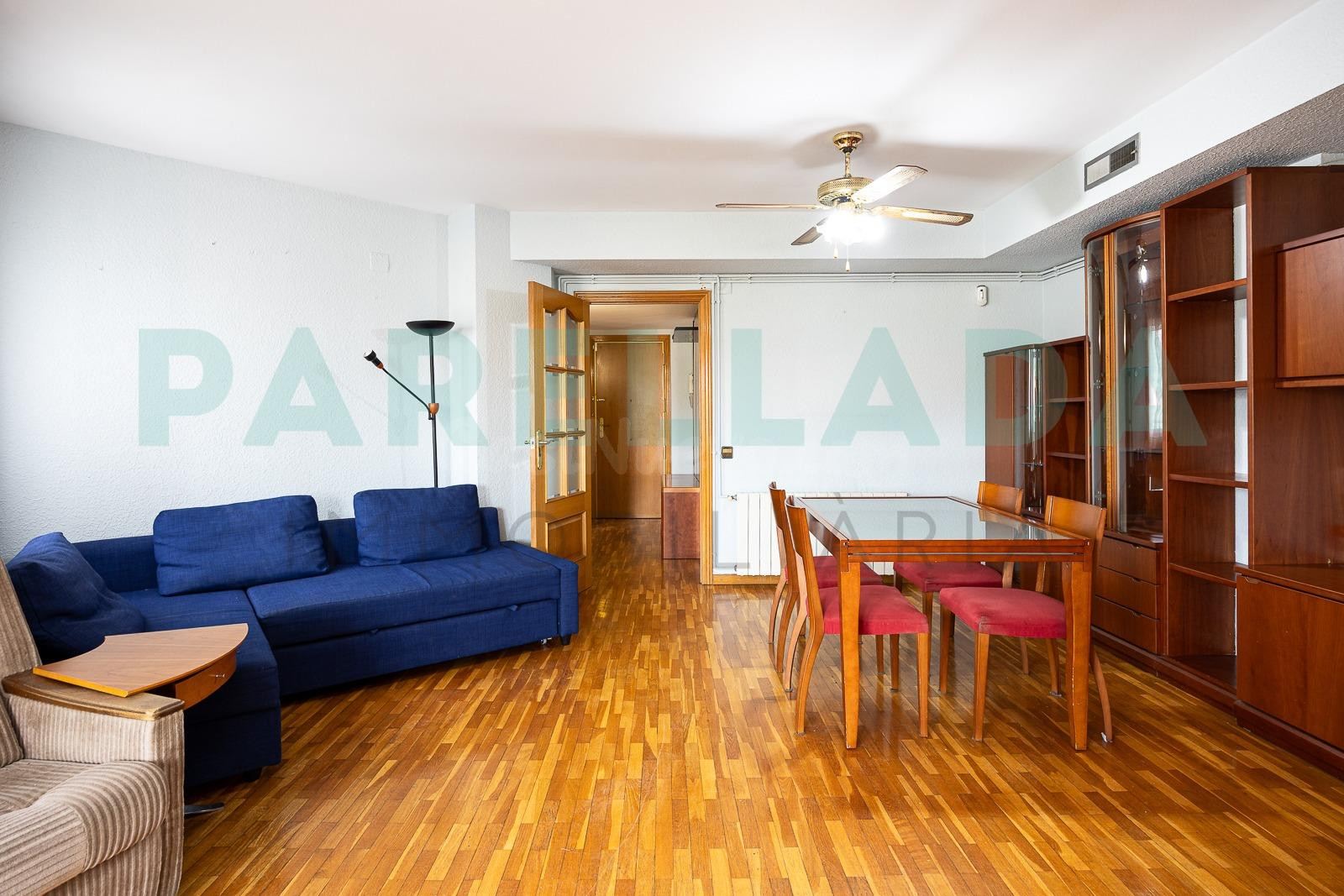 Amplio piso en venta en el centro de Badalona