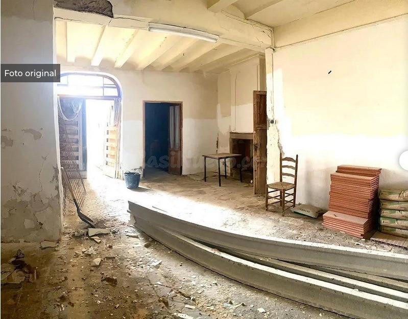 Casa histórica en venta junto al Ayuntamiento en el corazón  - foto 4