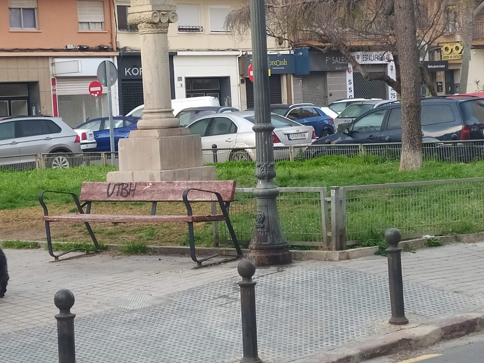 UNA UBICACIÓN QUE TRABAJA A FAVOR DE TU INVERSIÓN junto al jardín del Túria y las Torres de Serranos. - foto 2