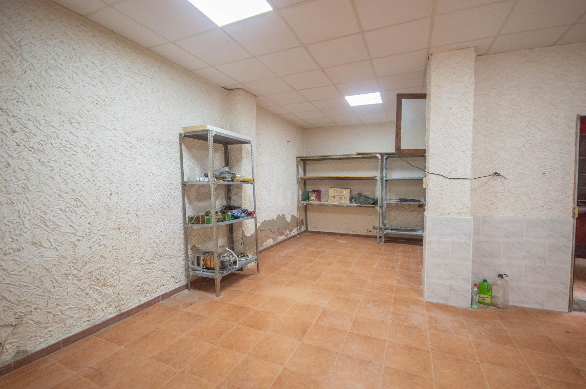 LOCAL COMERCIAL A UN PASO DE LA GRAN AVENIDA - foto 3