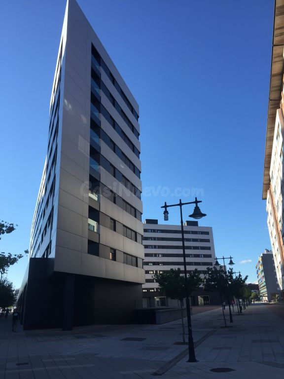 2 LOCALES EN VENTA EDIFICIO INICIA ROSALEDA