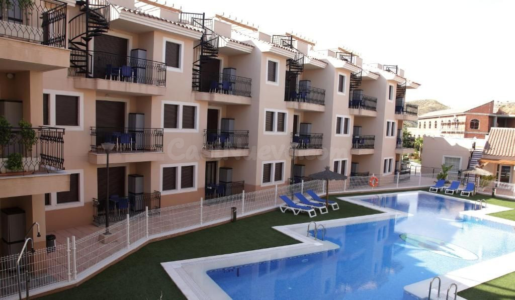 APARTAMENTOS TURÍSTICOS DE DOS DORMITORIOS EN ÁGUILAS - foto 2
