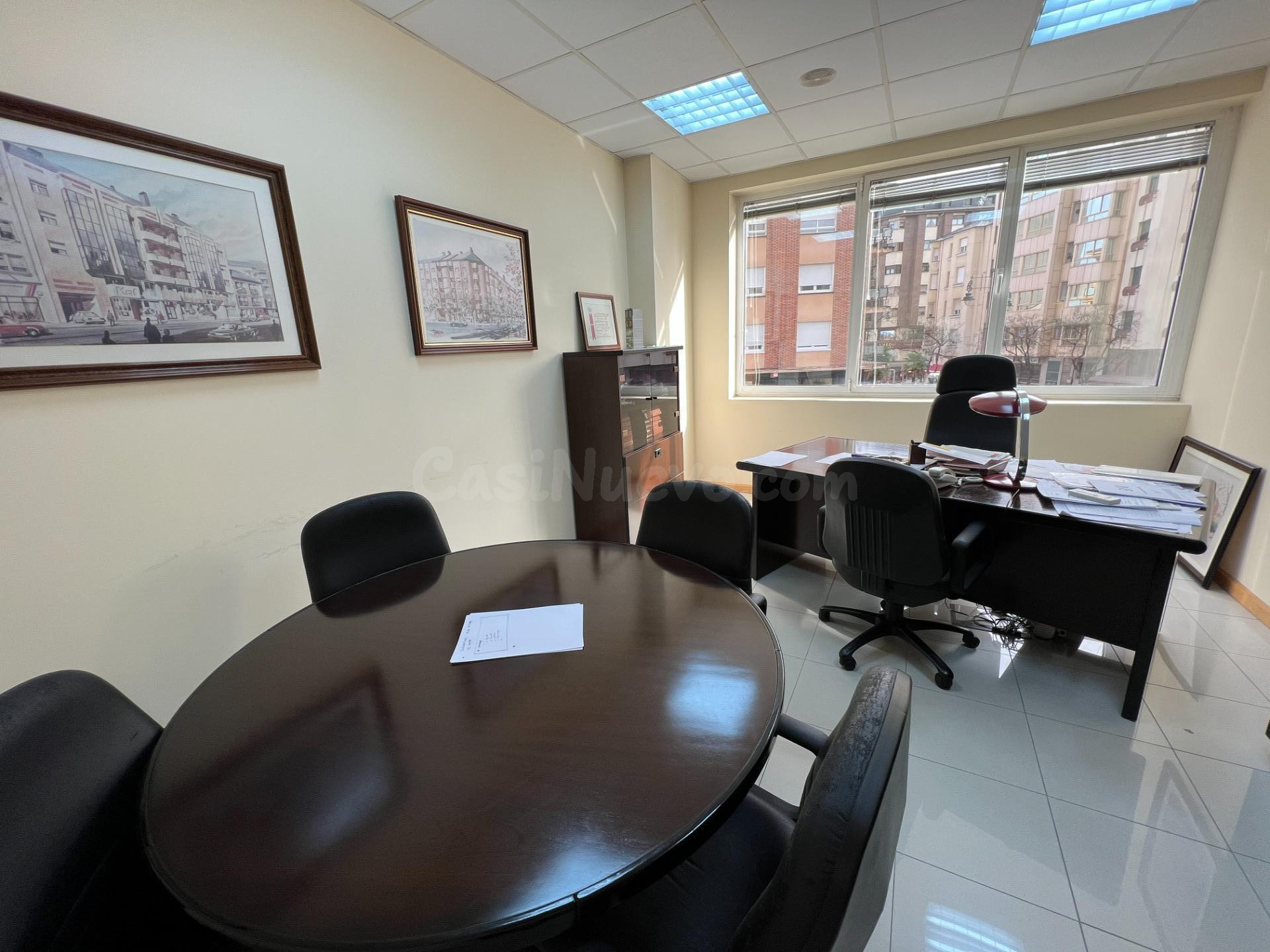 OFICINA EN VENTA EN PEREZ COLINO - ZONA CENTRICA Y CON EXCEL - foto 2