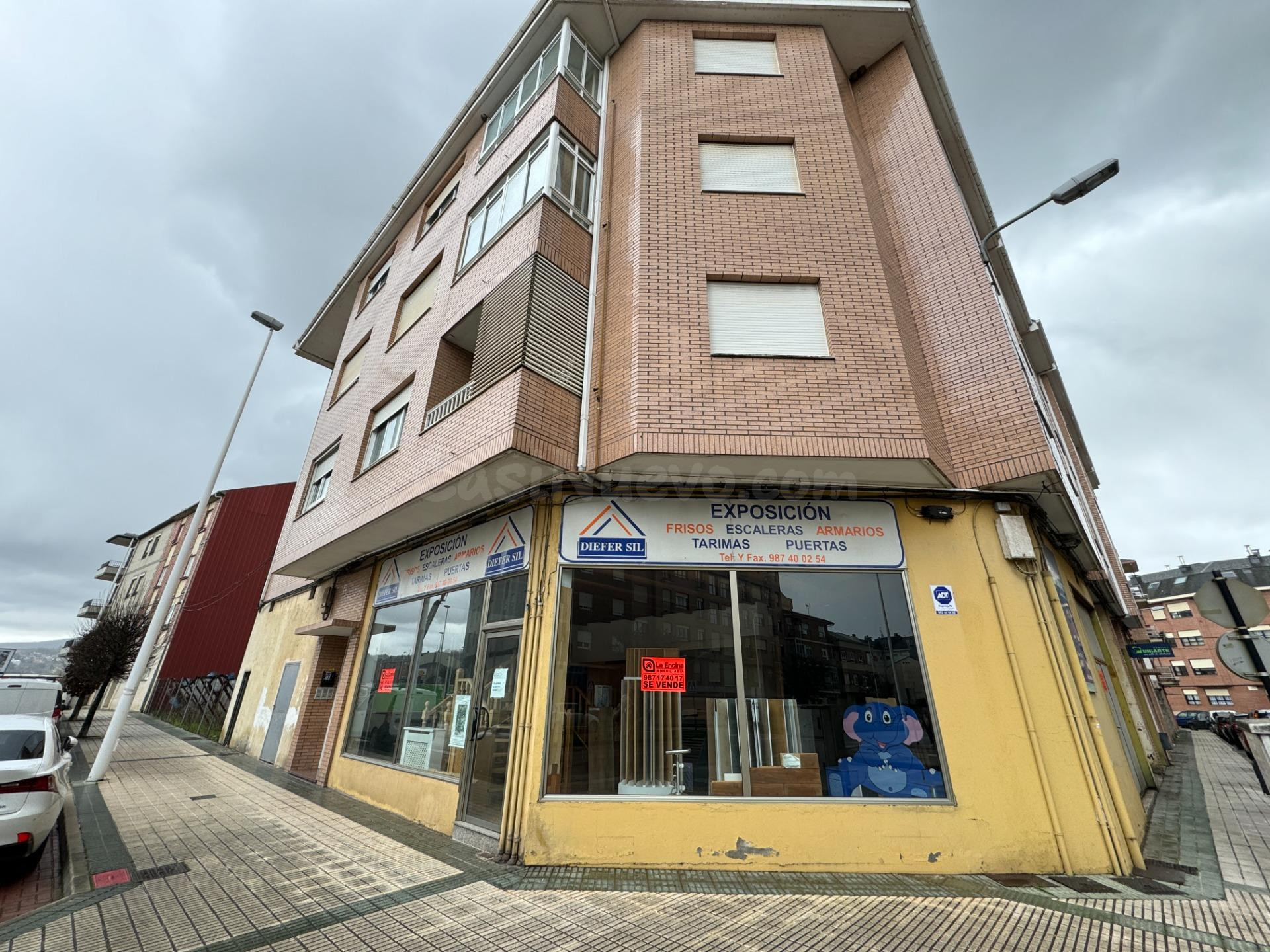 Carpintería de madera en venta