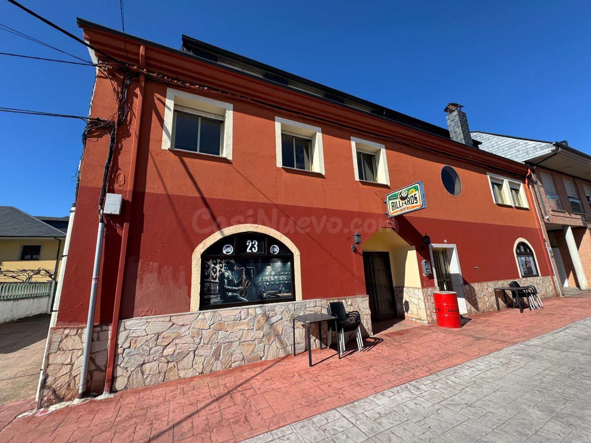 CASA CON NEGOCIO EN VENTA