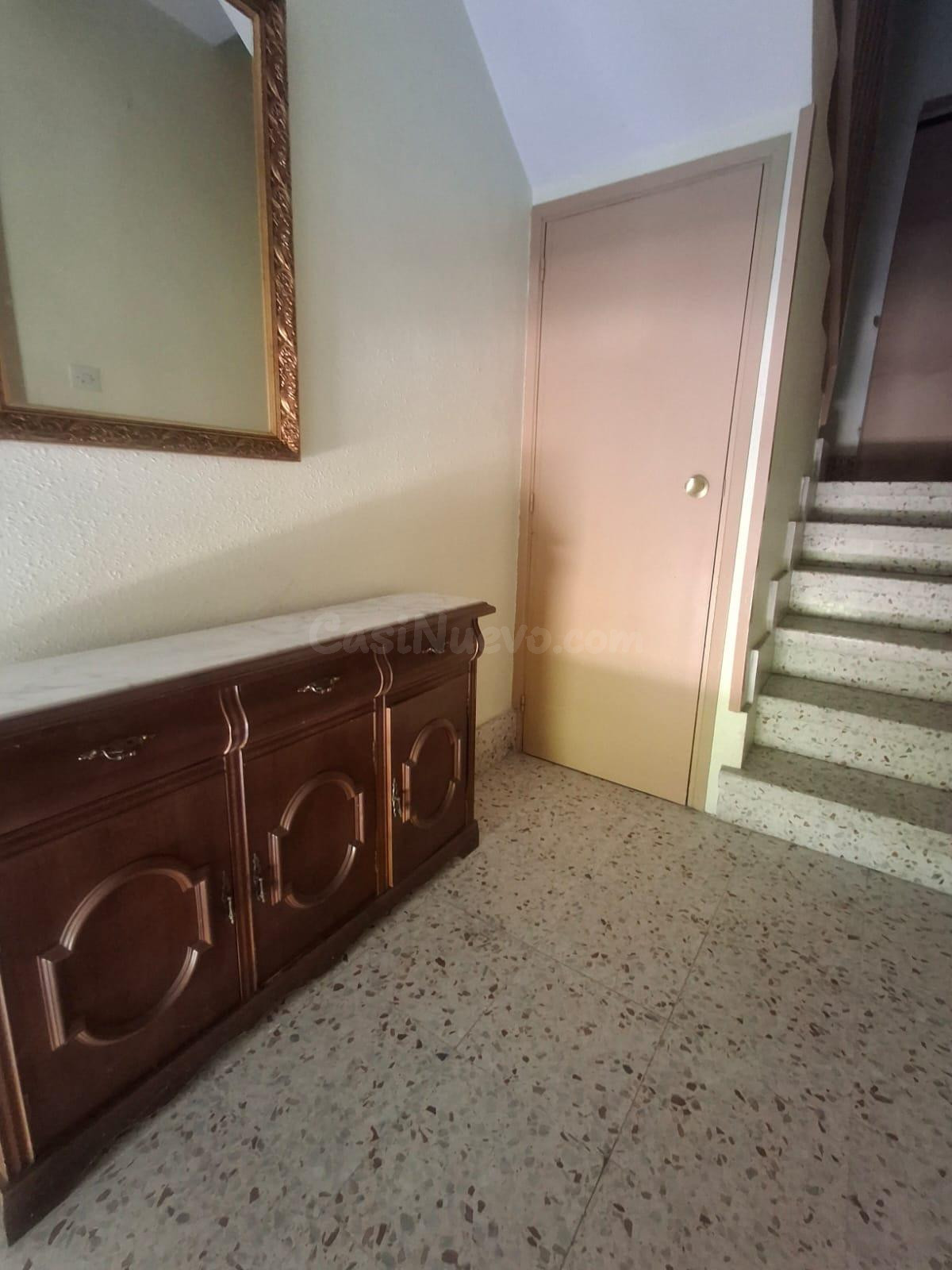 Gran oportunidad Casa en Santalla con 8 habitaciones - foto 2
