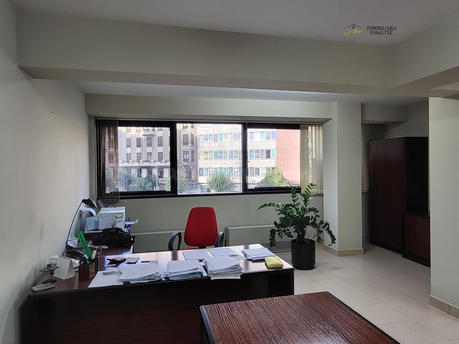 VENTA OFICINA CALIXTO DÍAZ CON GORDONIZ - foto 4