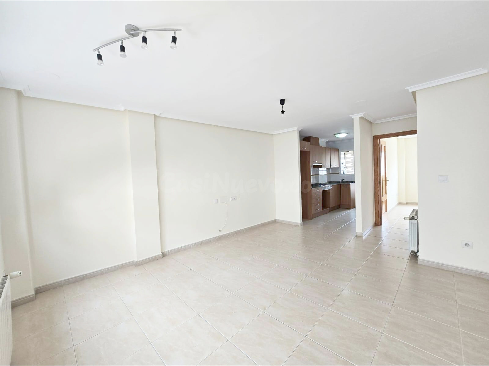 SE VENDE ADOSADO EN HONDON DE LOS FRAILES - foto 2