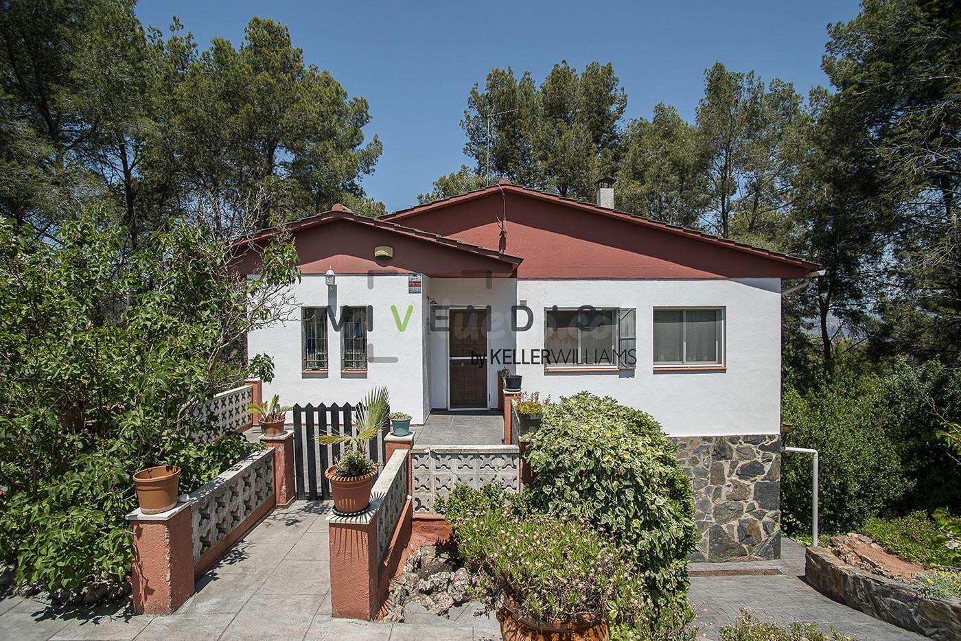 Casa de Ensueño con Piscina en un Entorno de Total Tranquilidad