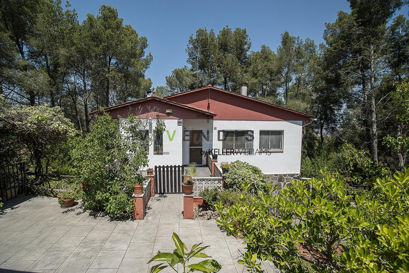 Casa de Ensueño con Piscina en un Entorno de Total Tranquili - foto 2
