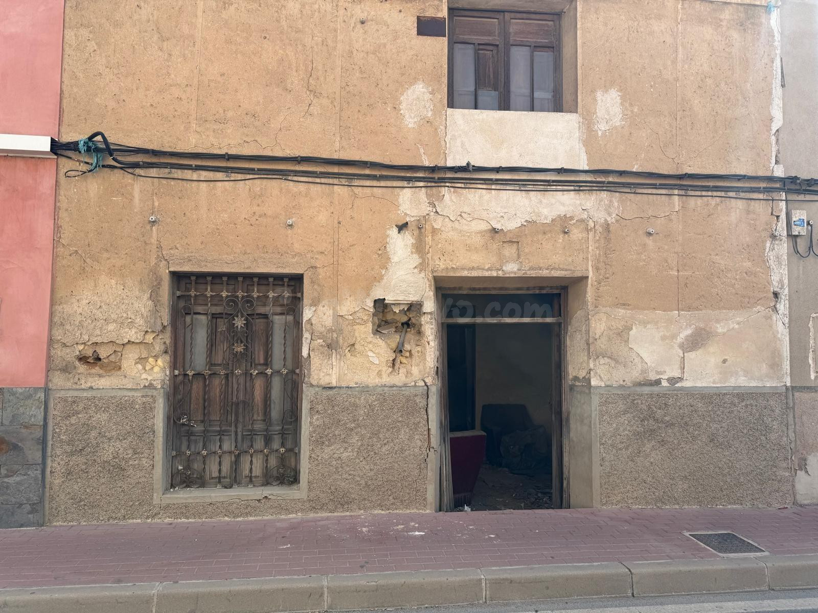 Casa en venta – Ideal para reformar o construir dos dúplex o